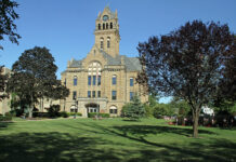 Ottawa County Courthouse by LeeG7144