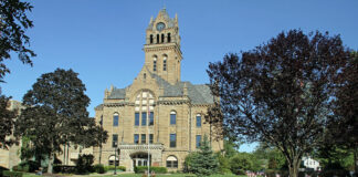 Ottawa County Courthouse by LeeG7144