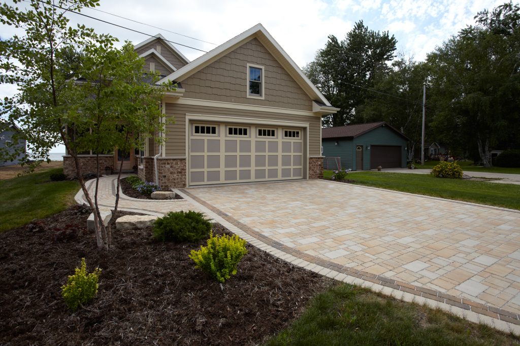 PHOTO: Stumpf Creative Landscaping, Inc.