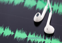 podcast headphones