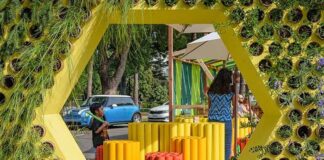 PARK(ing) Day parklet